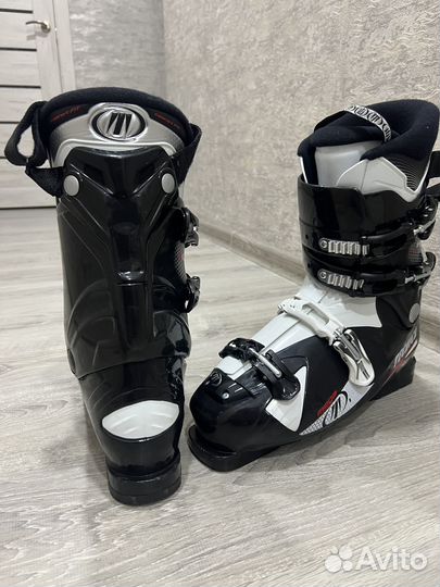 Горнолыжные ботинки