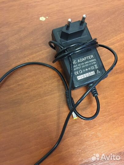 Лампа для сушки ногтей