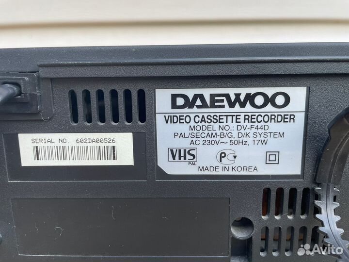 Видеомагнитофон daewoo Dv-F44D