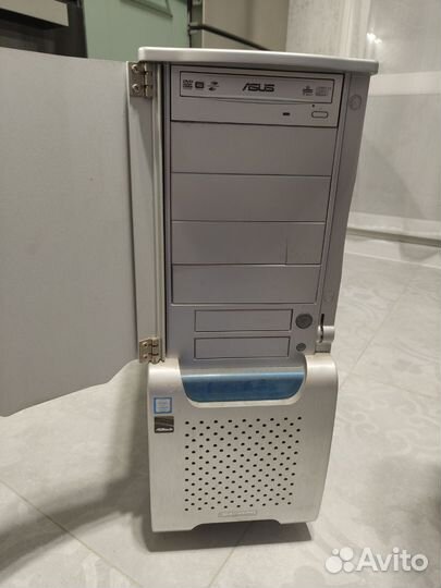 Корпус Gigabyte Aurora