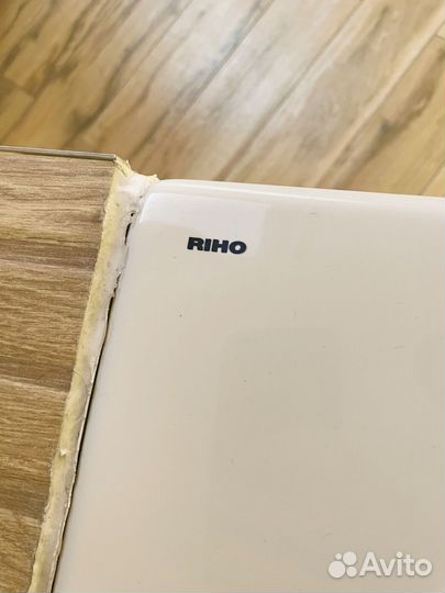 Угловая ванна riho со смесителем и душем