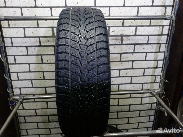 Toyo Winter Tranpath S1 215/70 R17 96Q