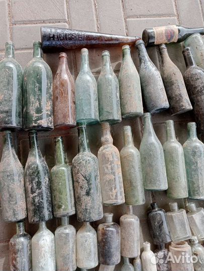Бутылки и пузырьки разных времен