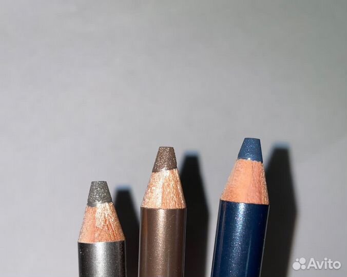 Тени карандаш