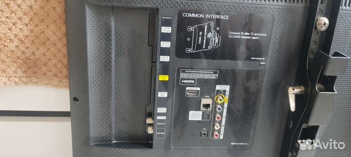 Телевизор Samsung UE40J6200AU