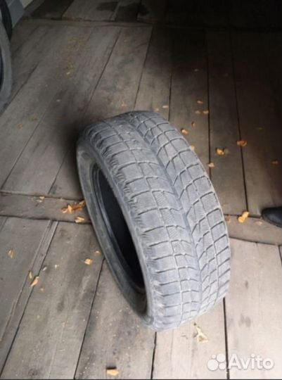 Bridgestone Blizzak WS-60 235/60 R16 100R
