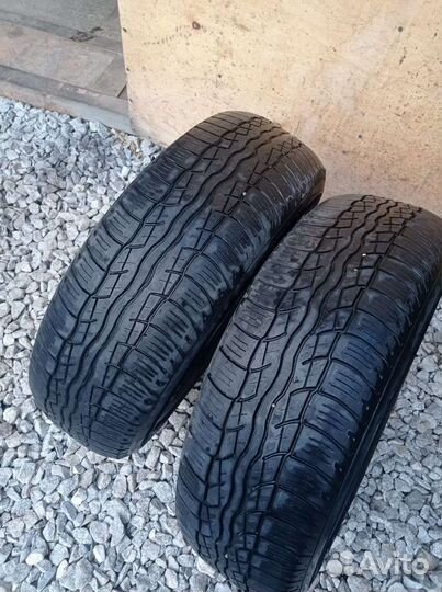Bridgestone Dueler H/T 687 225/70 R16