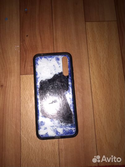 Чехлы на телефон