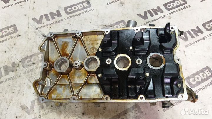 Клапанная крышка LADA Priora 16V