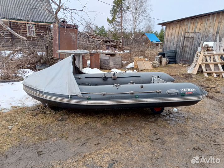 Лодка cayman N360