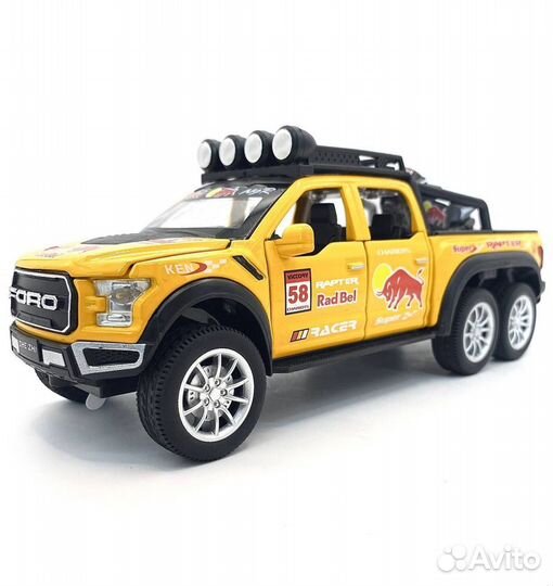 Металлическая машинка модель Ford Raptor