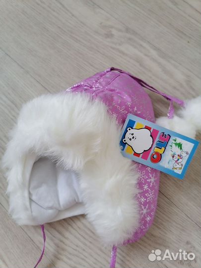 Демисезонные шапки для девочки