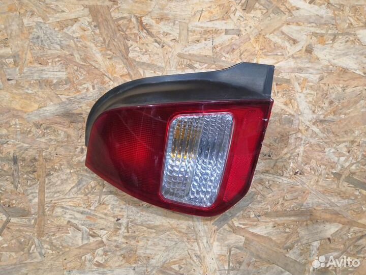 Фонарь задний Mitsubishi Colt Z30 рестайлинг (2008