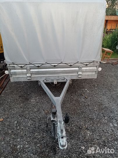 Прицеп легковой