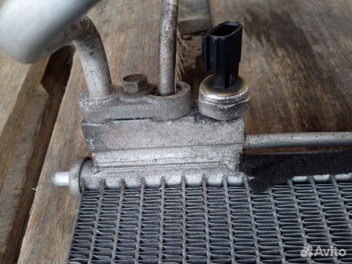 Радиатор кондиционера Nissan Murano