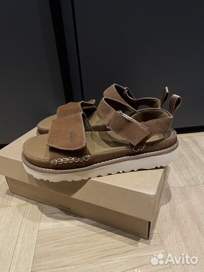 Сандалии ugg