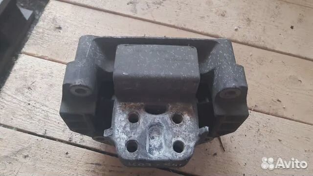 Подушка кпп - Виброизолятор