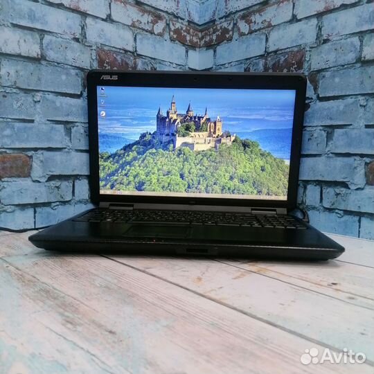 Ноутбук asus (1184 С)