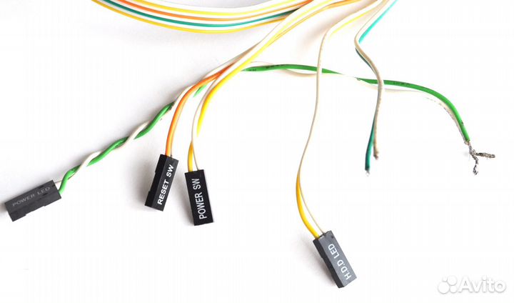 Блок кнопок включения и перезагрузки компьютера