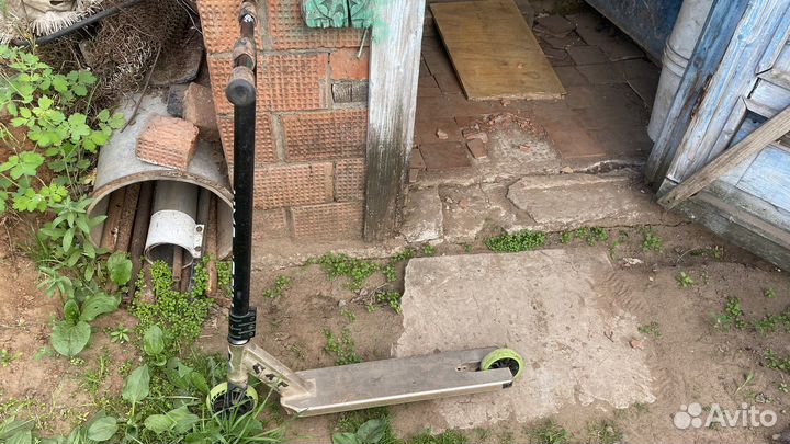 Трюковой самокат explore