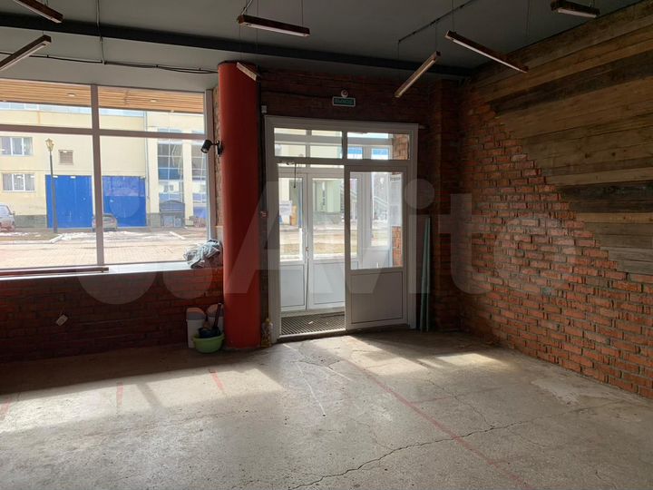 Продается торговое помещение, 260 м²
