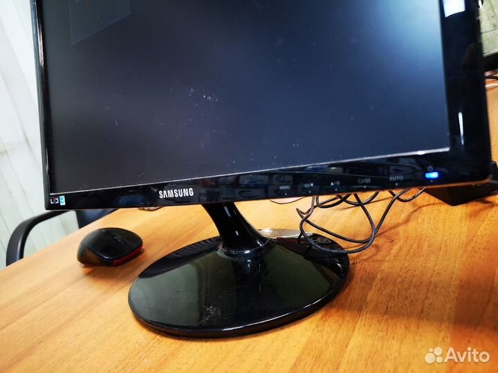 Монитор Samsung S19B300N, 1366x768