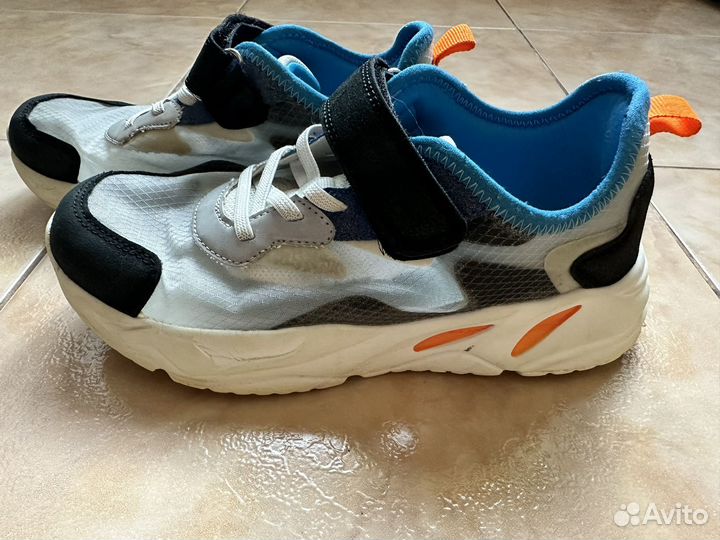 Кроссовки котофей