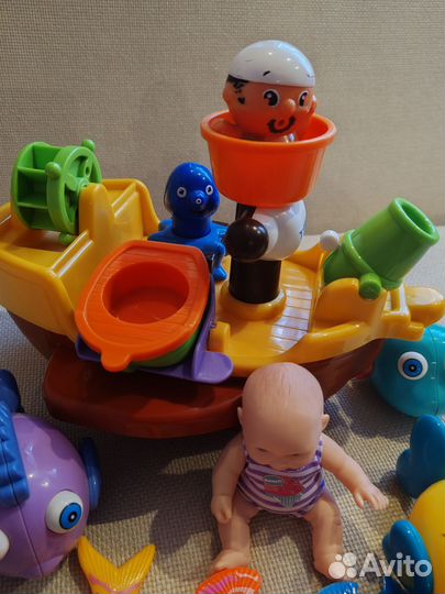 Игрушки для купания в ванной