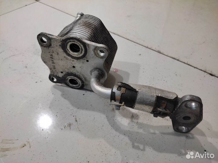 Радиатор масляный (Toyota Hilux viii)