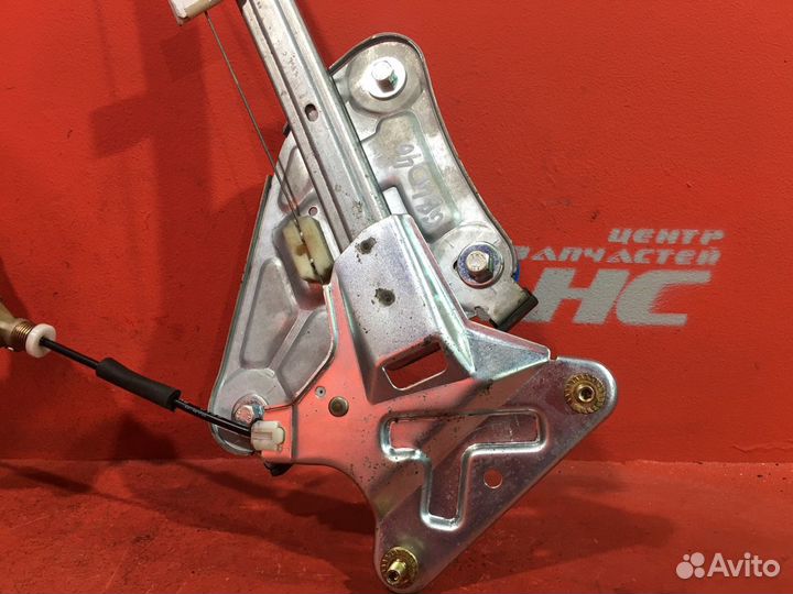 Стеклоподъемник передний правый Hyundai Coupe