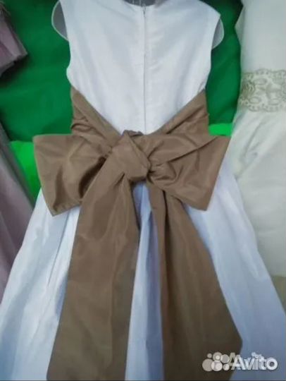 Платья на праздники