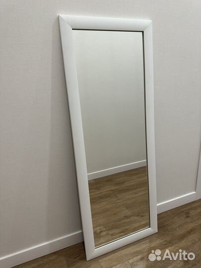 Зеркало настенное