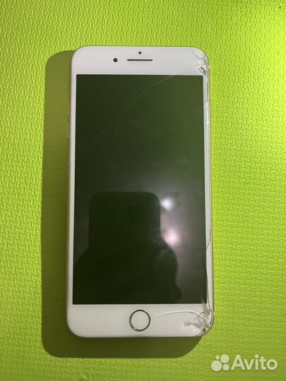 Телефон iPhone 8 plus