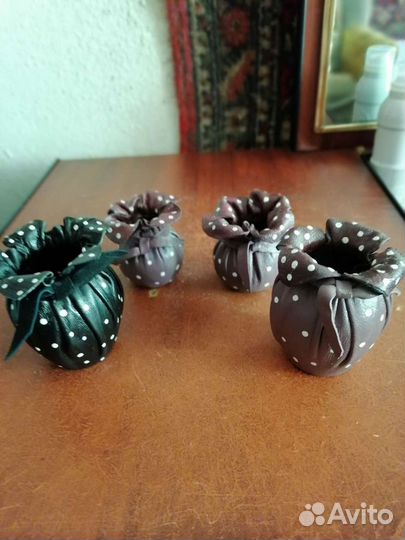 Горшочки, яблоко