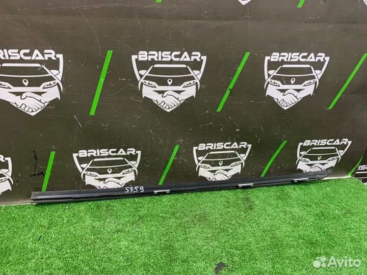 Молдинг лобового стекла правый Bmw 5-Series E60