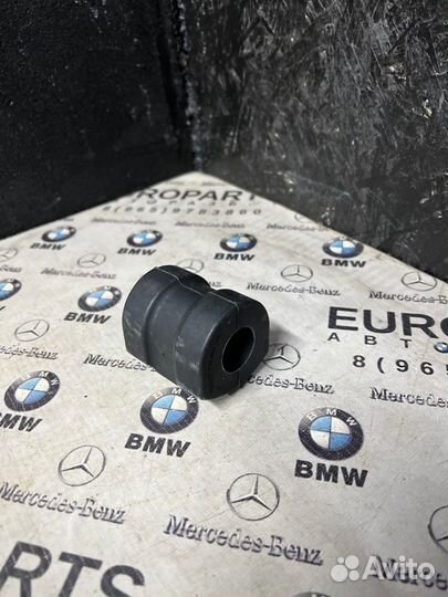 Втулка стабилизатора передняя Bmw 3-Series E36
