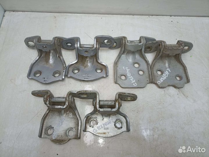 Петли дверей Hyundai Accent