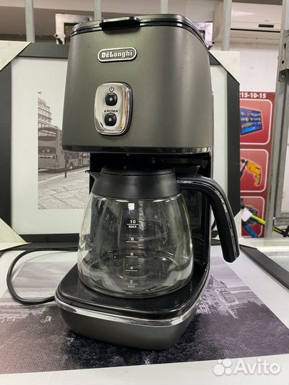Кофеварка капельная De'Longhi Distinta icmi 211