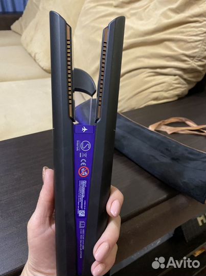 Выпрямитель для волос dyson