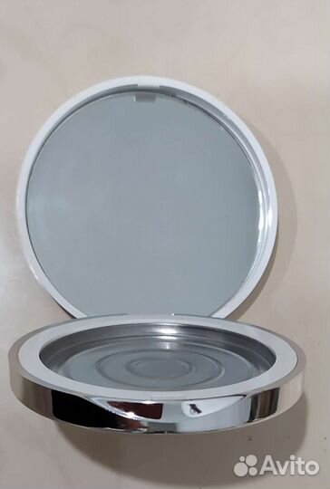 Футляр из-под пудры