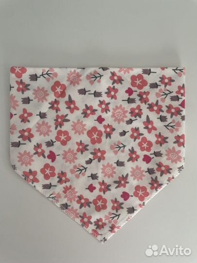 Слюнявчик нагрудник