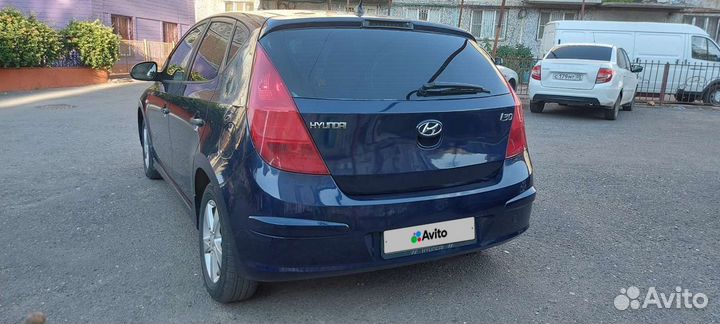 Hyundai i30, 2010