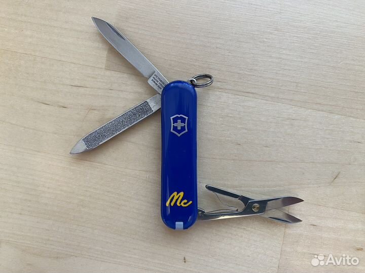 Складной нож Victorinox classic SD