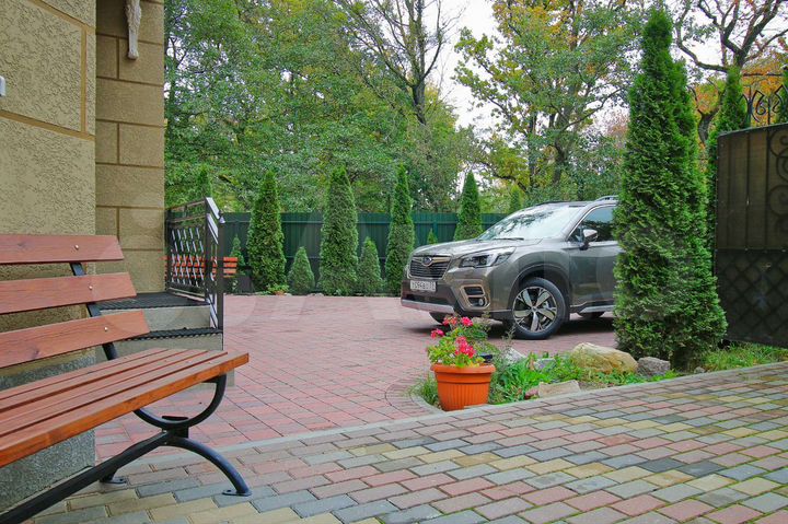 2-к. квартира, 61 м², 3/3 эт.