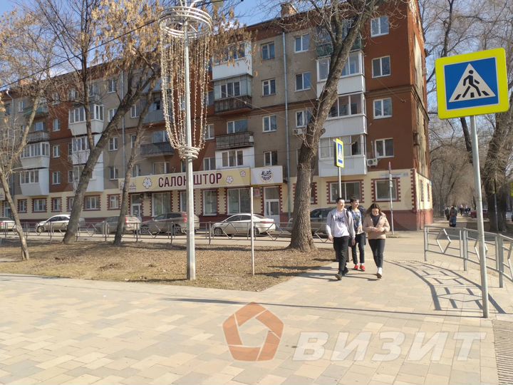 Торговая площадь на трафике 1 линия