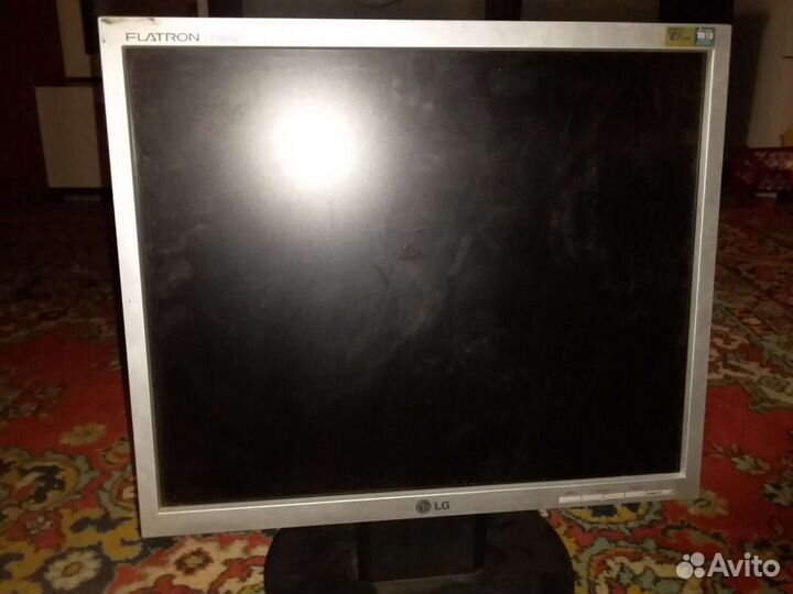 Монитор LG