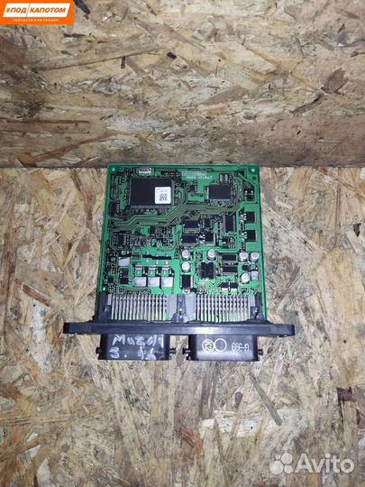 Блок управления двигателем Mazda 275582BB