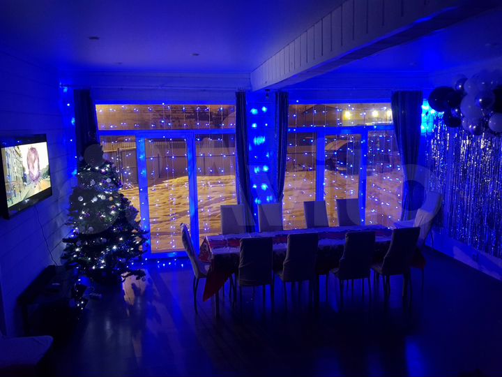 Коттедж 220 м² на участке 8,5 сот.