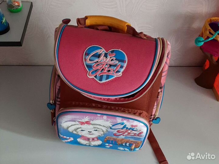 Школьный рюкзак