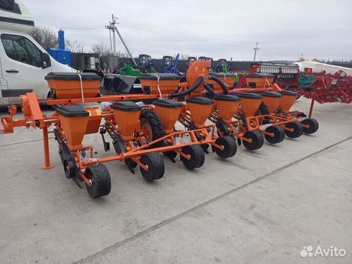 Сеялка Фаворит Весна-8, 2023